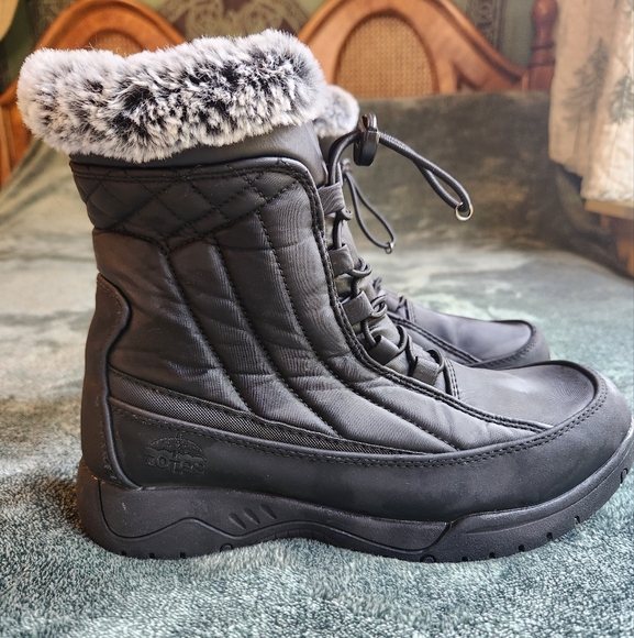 Totes Black Quilted Winter Boots - Worn 2x - Picture 1 of 15